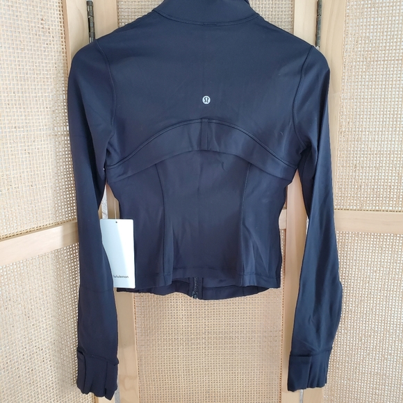 NWT LULULEMON DEFINE JACKET CROPPED BLACK SIZE 6 NULU - Picture 8 of 8